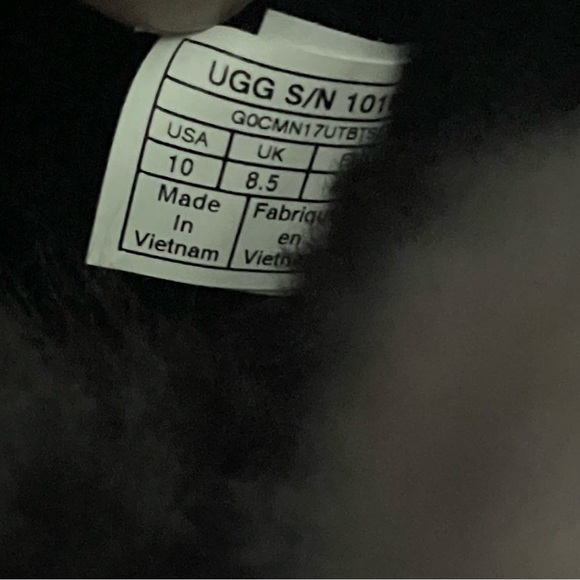 NWT UGG Brown Shearling Boots Size 10 - Picture 8 of 8